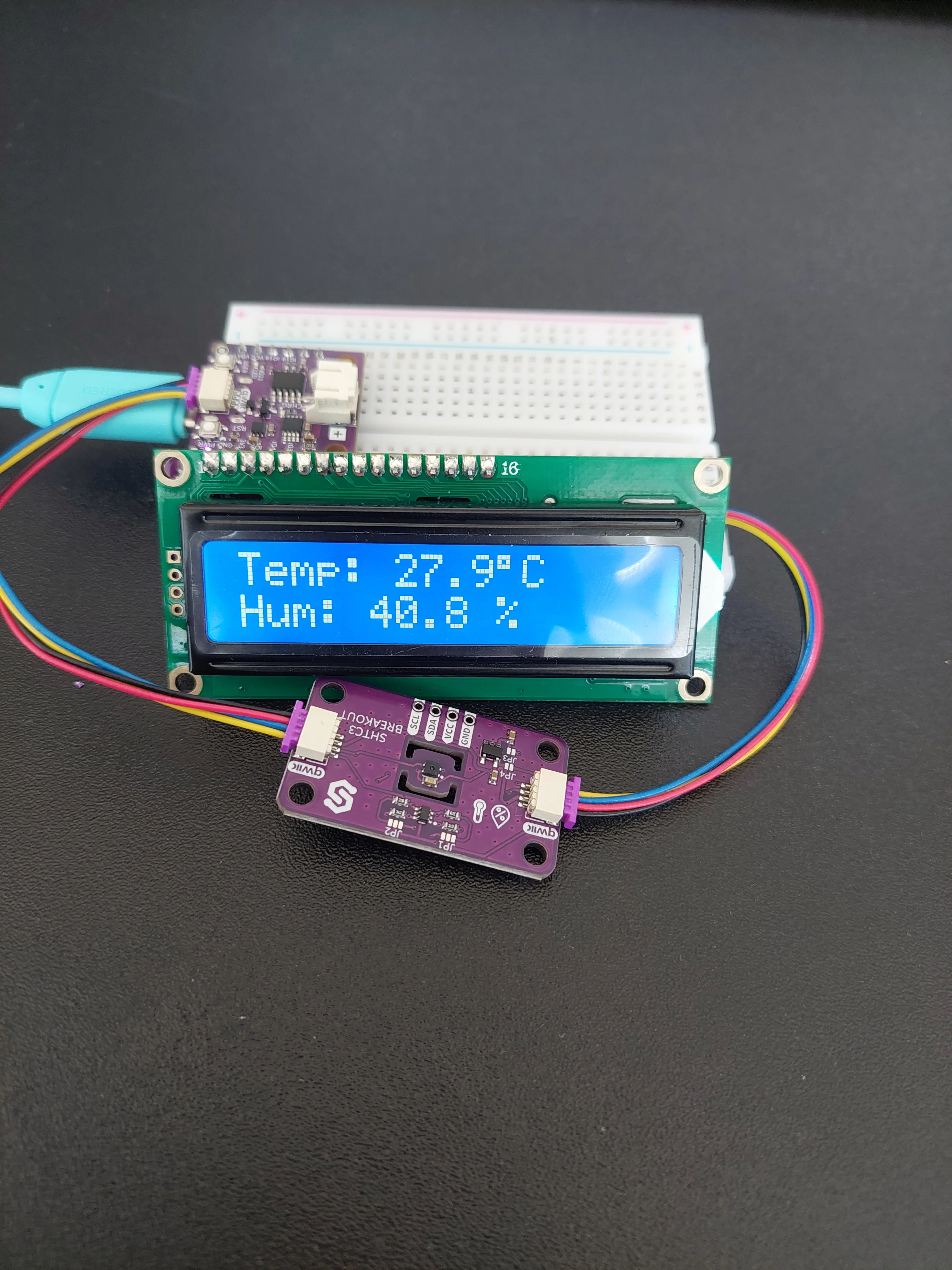 SHTC3 sensor connected over Qwiic to a NULA Mini, with an LCD showing temperature and humidity readings